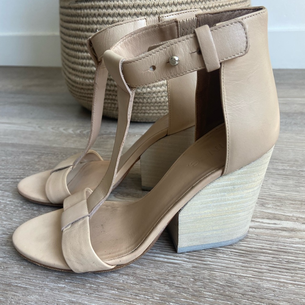 Vince Nolan Split Wedge Leather Sandal
